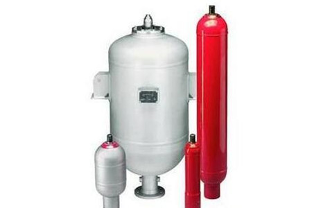 囊式蓄能器為什么會產(chǎn)生壓力嚴(yán)重下降的問題?